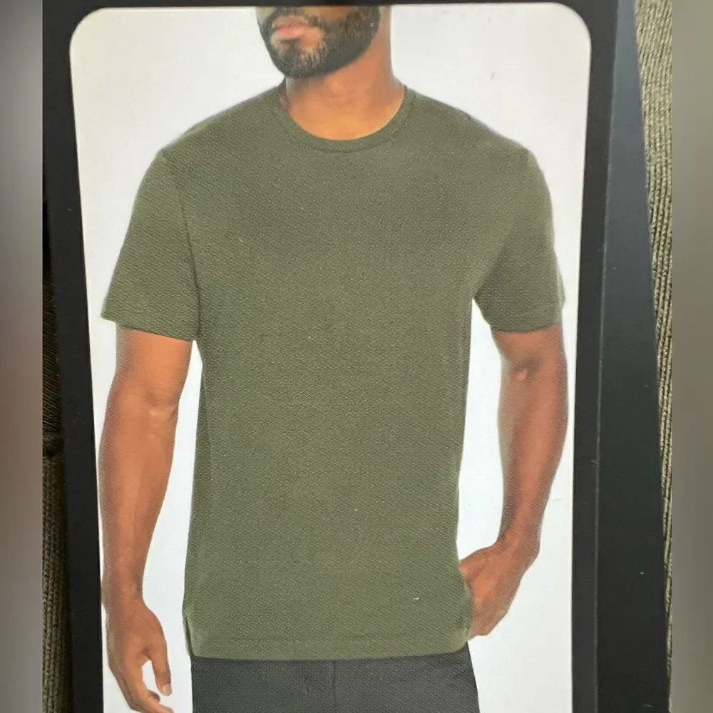 NWT Banana Republic Men’s Luxe Touch Tee